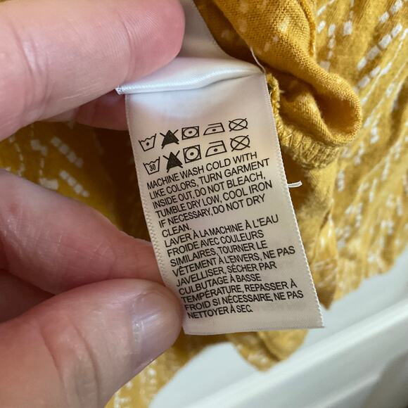 Lucky Brand Mustard Yellow Printed Smocked Detail Long Sleeve Tee - XL - Picture 6 of 7